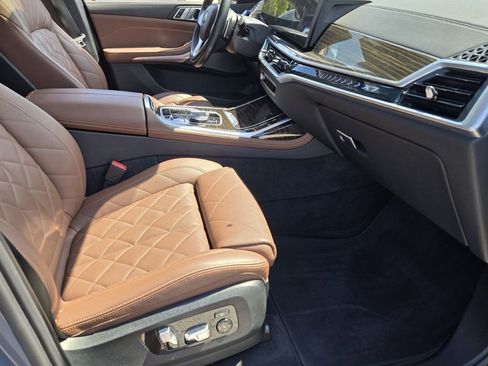 Used 2023 BMW X7 xDrive40i w/ Premium Package AWD/4WD image 16