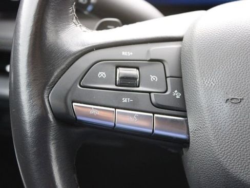 Used 2024 Cadillac XT4 Premium Luxury FWD image 21