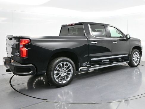 Used 2023 Chevrolet Silverado 1500 High Country w/ High Country Premium Package image 7