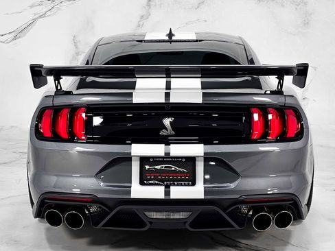 Used 2022 Ford Mustang Shelby GT500 w/ Carbon Fiber Track Pack image 6