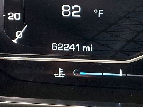 Used 2023 GMC Yukon SLT image 20