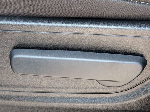 Used 2023 RAM 1500 Big Horn AWD/4WD image 24