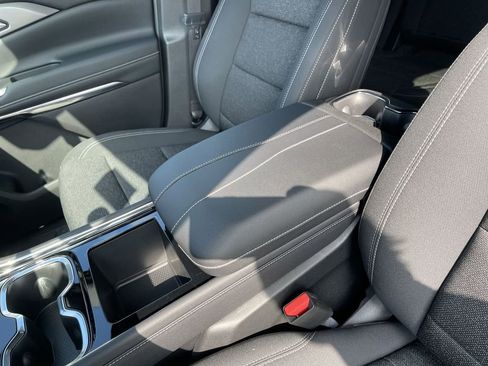 New 2026 Chevrolet Traverse LT w/ Driver Confidence Package image 19