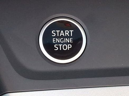 New 2025 Audi Q3 2.0T Premium image 16