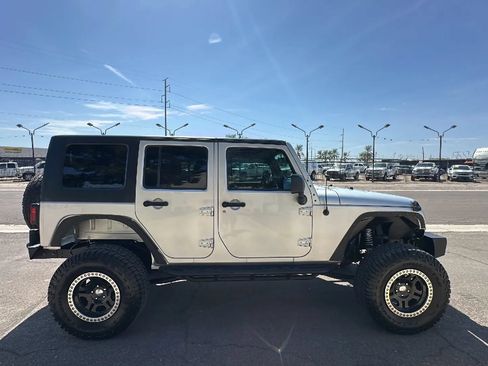 Used 2010 Jeep Wrangler Unlimited Sport AWD/4WD image 6