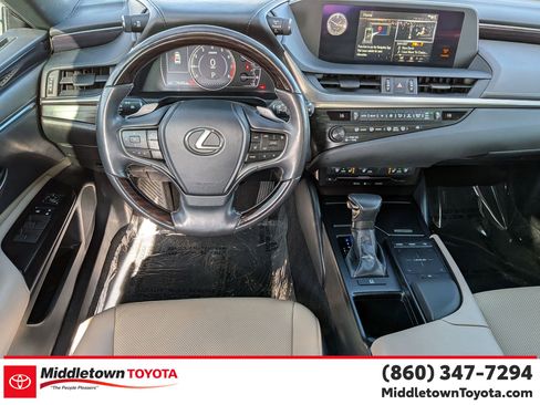 Used 2019 Lexus ES 350 w/ Premium Package image 32