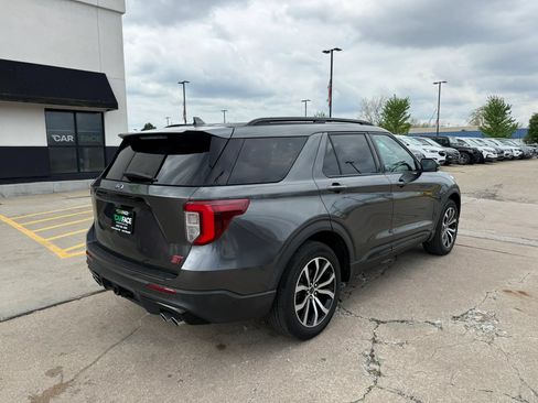 Used 2020 Ford Explorer ST w/ Premium Technology Package AWD/4WD image 15