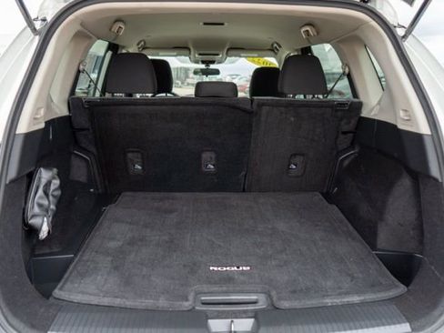 Used 2022 Nissan Rogue S AWD/4WD image 11