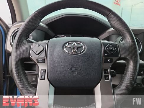 Used 2019 Toyota Tacoma SR5 AWD/4WD image 12