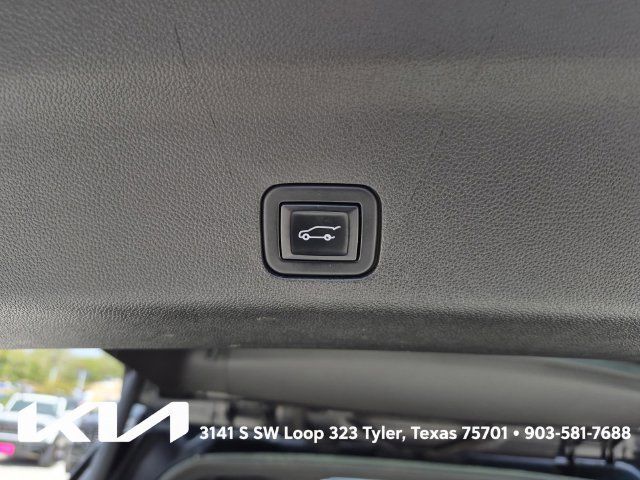 Used 2022 Chevrolet Tahoe Z71 AWD/4WD image 9