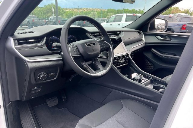 New 2026 Jeep Grand Cherokee Laredo X AWD/4WD image 6