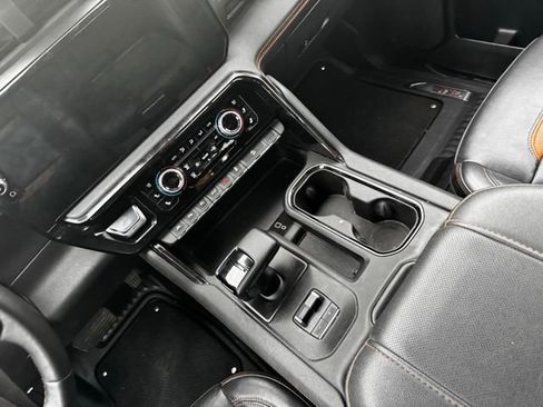 Used 2024 GMC Sierra 1500 AT4 w/ AT4 Premium Package AWD/4WD image 15