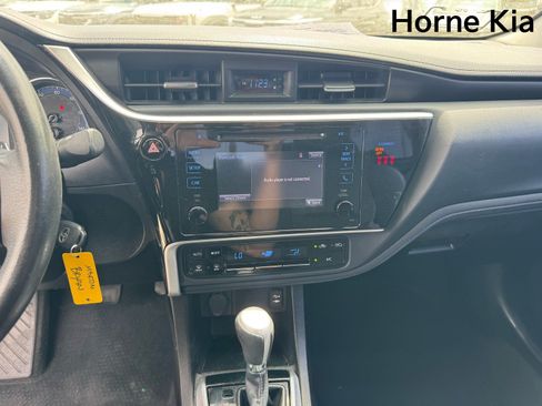 Used 2018 Toyota Corolla SE w/ Carpet Mat Package (TMS) FWD image 20