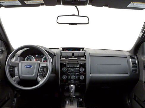 Used 2010 Ford Escape Limited image 7