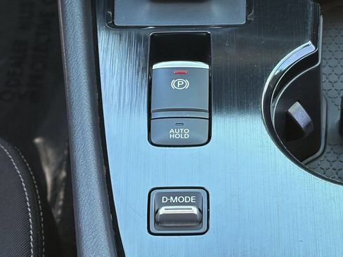 Used 2021 Nissan Rogue SV FWD image 31