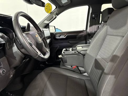 Used 2024 Chevrolet Silverado 1500 LT AWD/4WD image 14