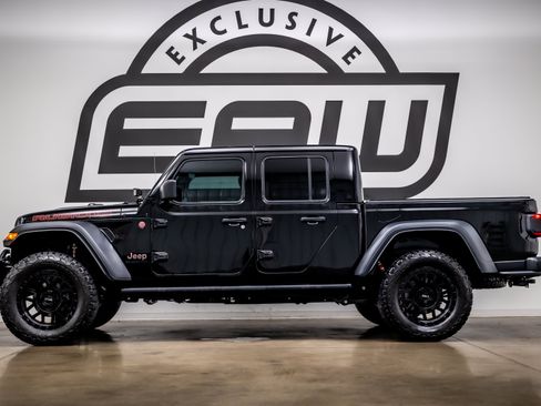 Used 2021 Jeep Gladiator Rubicon AWD/4WD image 6