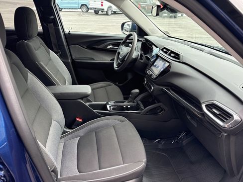 Used 2023 Chevrolet TrailBlazer LT w/ Convenience Package image 9