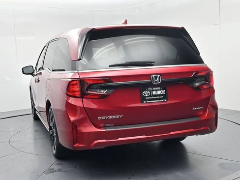 Used 2025 Honda Odyssey Sport-L image 6
