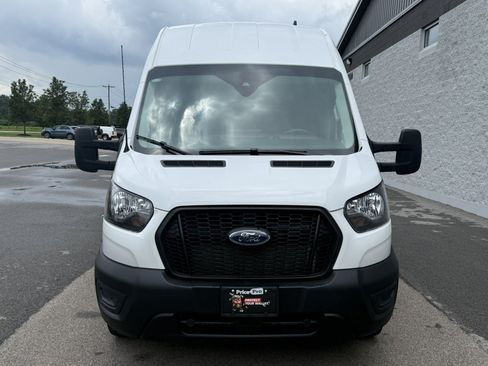 Used 2025 Ford Transit 250 148 High Roof RWD image 2