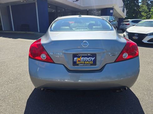 Used 2009 Nissan Altima 3.5 SE w/ Premium Pkg FWD image 6