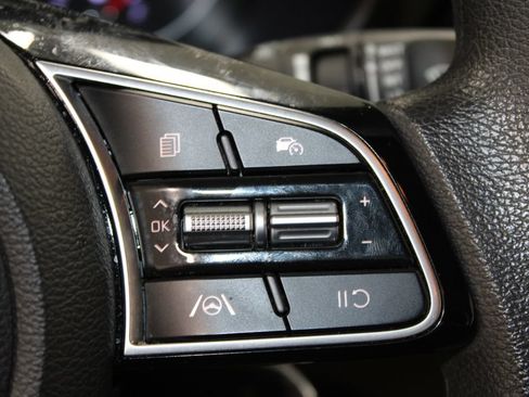 Used 2024 Kia Forte LXS FWD image 18