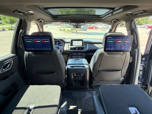 Used 2023 Chevrolet Tahoe High Country w/ Advanced Technology Package AWD/4WD image 39