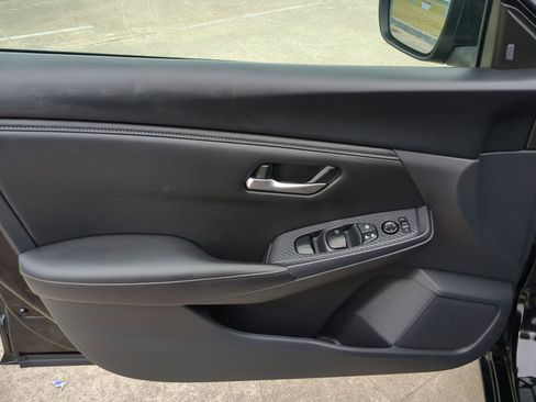 Used 2024 Nissan Sentra SV image 13