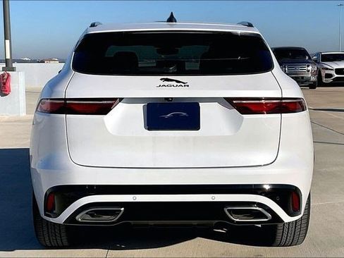 New 2025 Jaguar F-PACE R-Dynamic S AWD/4WD image 4