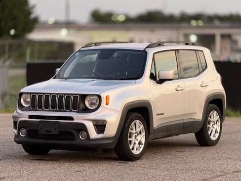 Used 2020 Jeep Renegade Latitude FWD image 6