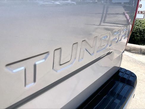 Used 2020 Toyota Tundra Limited w/ Limited Premium Package AWD/4WD image 10