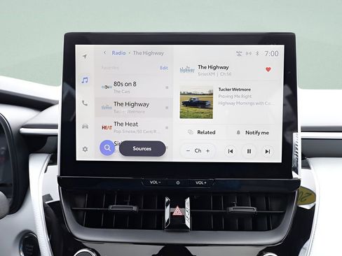 Certified 2025 Toyota Corolla SE w/ SE Premium Package image 35