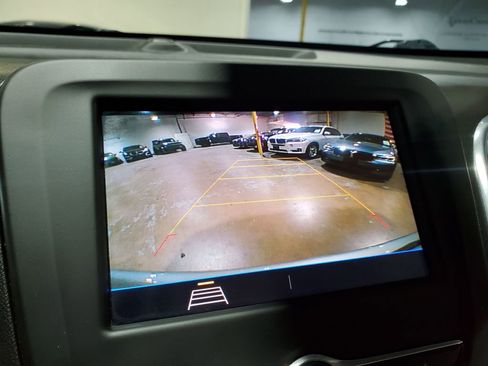 Used 2020 Chevrolet Equinox LS w/ LS Convenience Package image 30