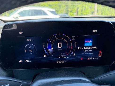 Used 2024 Chevrolet Traverse LT FWD image 24