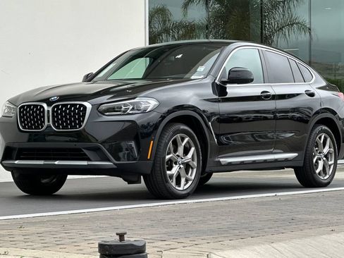 Used 2025 BMW X4 xDrive30i w/ Premium Package AWD/4WD image 7