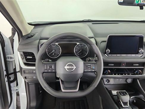 New 2026 Nissan Rogue SV image 18