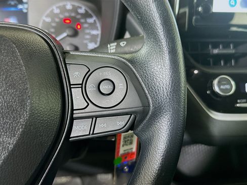 Certified 2025 Toyota Corolla LE FWD image 17