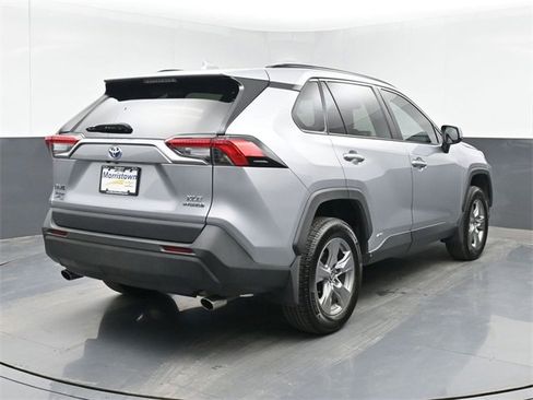 Used 2023 Toyota RAV4 XLE image 14
