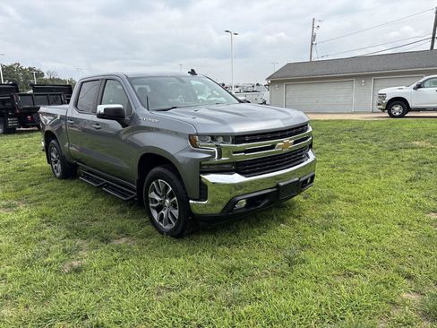 Used 2021 Chevrolet Silverado 1500 LT AWD/4WD image 3