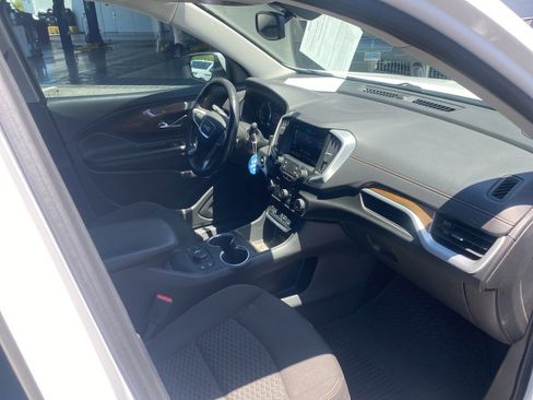 Used 2019 GMC Terrain SLE w/ Driver Convenience Package FWD image 27