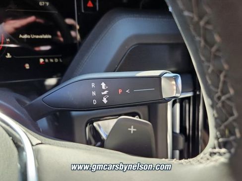 New 2026 GMC Yukon XL Denali w/ Sun & Power Step Package image 10