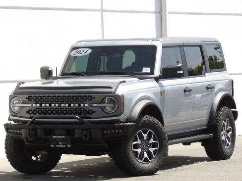 Used 2024 Ford Bronco Badlands AWD/4WD image 1