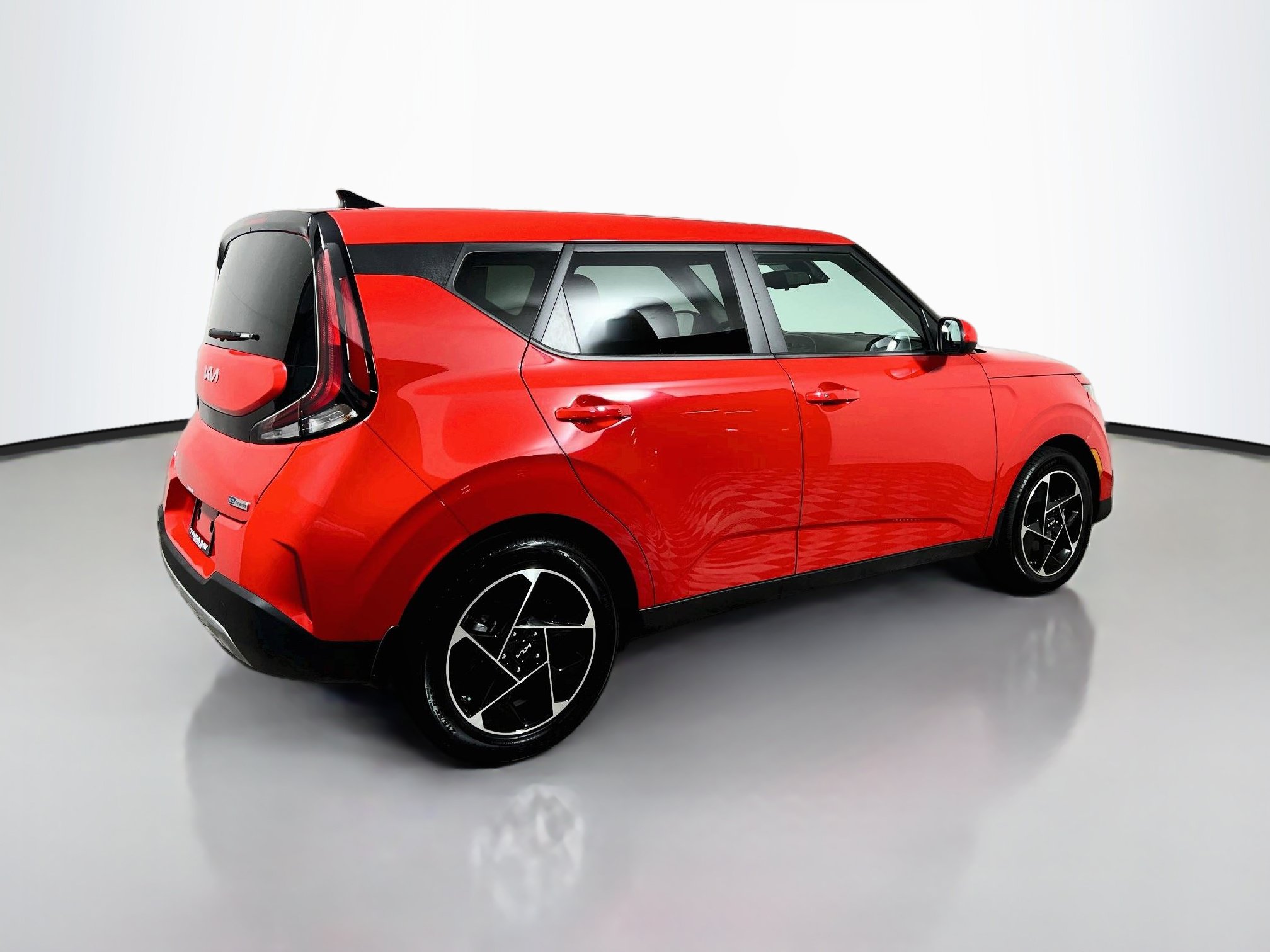Used 2025 Kia Soul EX FWD image 4