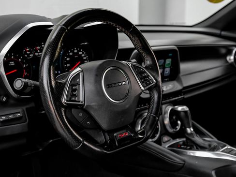 Used 2018 Chevrolet Camaro SS RWD image 22