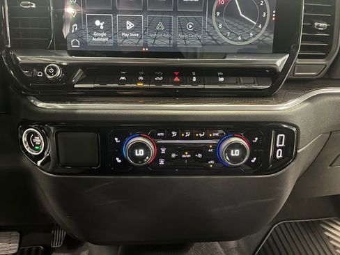 Used 2024 GMC Sierra 1500 Elevation image 22