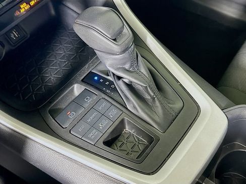Certified 2025 Toyota RAV4 XLE AWD/4WD image 19