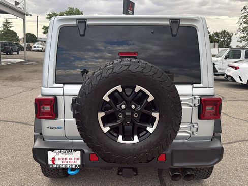 Used 2024 Jeep Wrangler Unlimited Rubicon 4xe w/ Technology Group AWD/4WD image 6