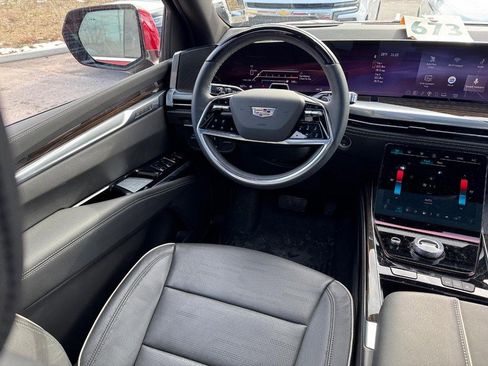 Used 2025 Cadillac Escalade Premium Luxury w/ LPO, Floor Liner Package image 12