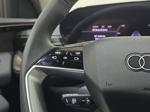 New 2025 Audi Q5 Prestige image 16