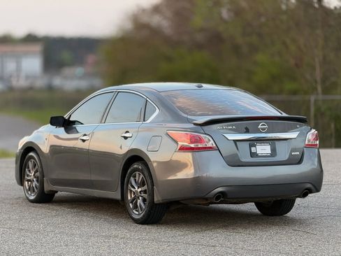 Used 2015 Nissan Altima 2.5 S w/ Special Edition Package image 10